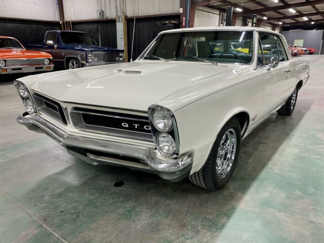 Pontiac GTO 1965 image number 0