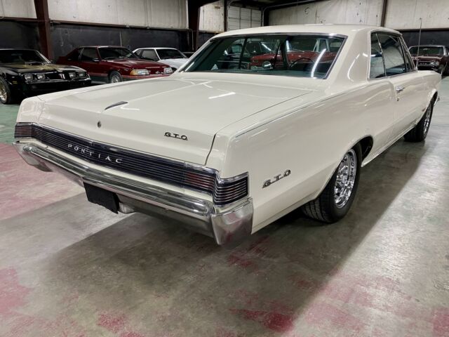 Pontiac GTO 1965 image number 28