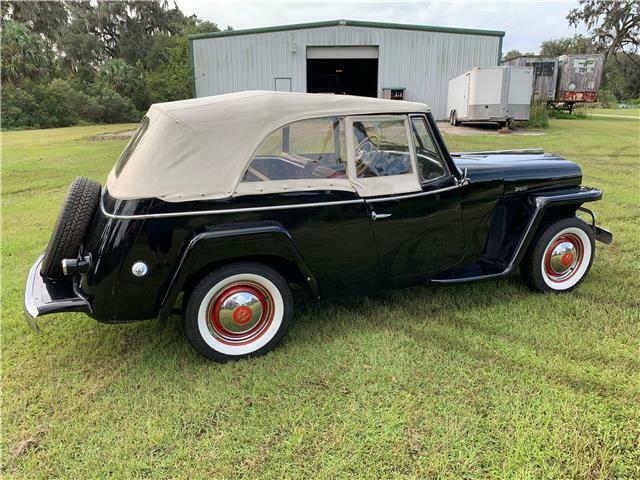 Willys Jeepster 1949 image number 10