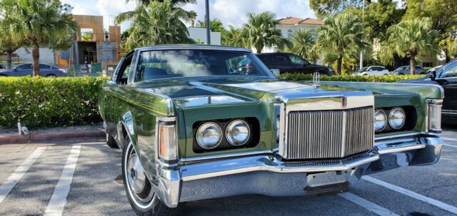 Lincoln Continental 1971 image number 15