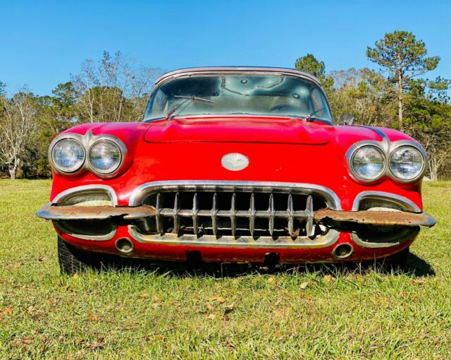 Chevrolet Corvette 1960 image number 18