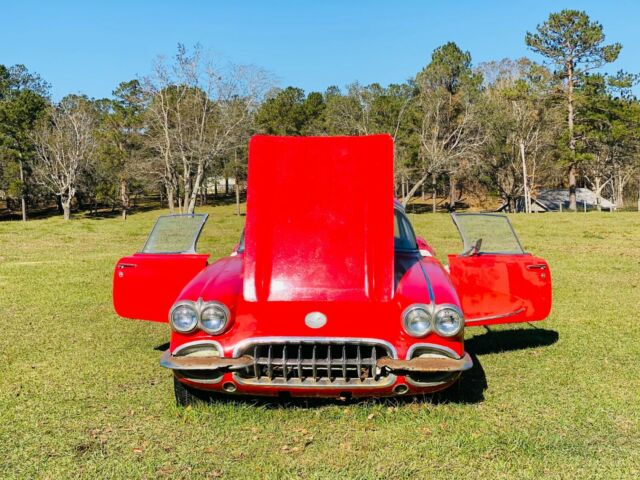 Chevrolet Corvette 1960 image number 26