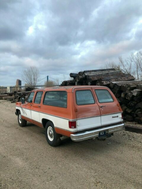 Chevrolet C20 Suburban 1975 image number 19