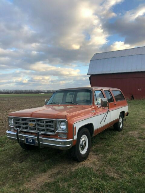 Chevrolet C20 Suburban 1975 image number 22