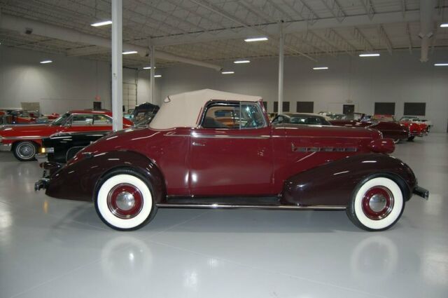 LaSalle Convertible Coupe 1936 image number 27