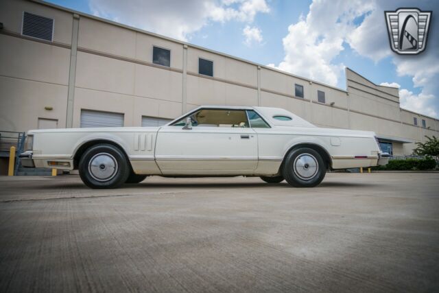 Lincoln Continental 1977 image number 7