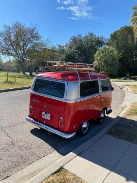 Volkswagen Bus/Vanagon 1970 image number 28