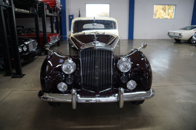 Bentley R-Type 4 1/2 Litre Big Bore LHD Saloon 1953 image number 32