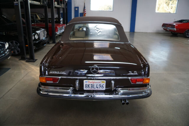 Mercedes-Benz 280SE 3.5 V8 Cabriolet 1971 image number 9