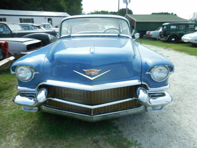 Cadillac DeVille 1956 image number 1