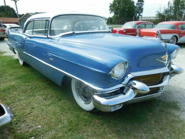 Cadillac DeVille 1956 image number 2