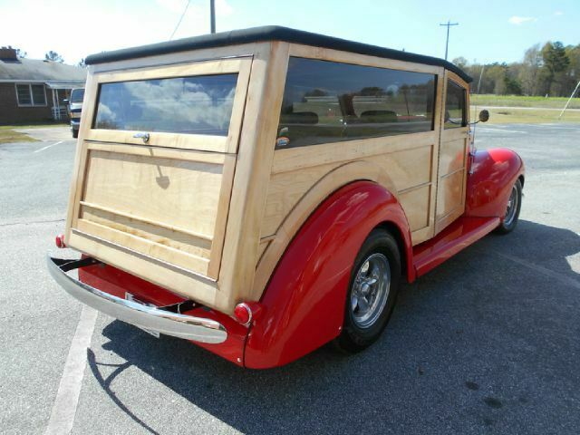 Ford Deluxe 1940 image number 32