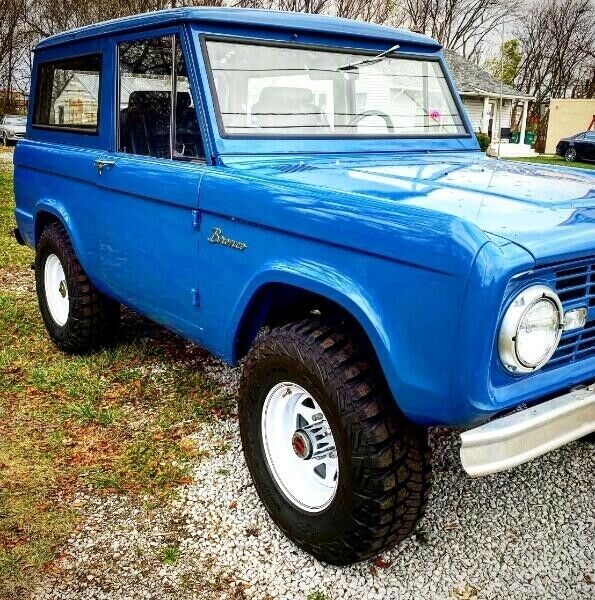 Ford Bronco 1977 image number 1