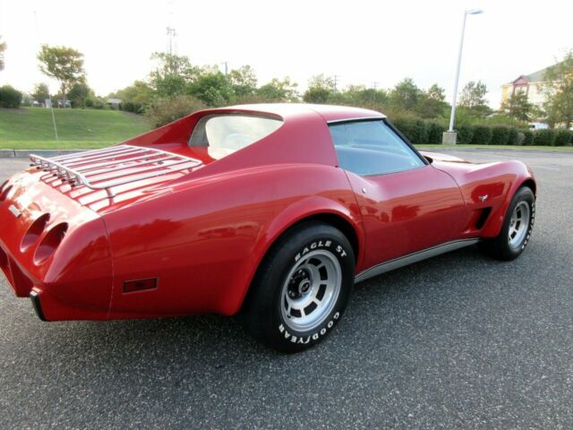 Chevrolet Corvette 1977 image number 23