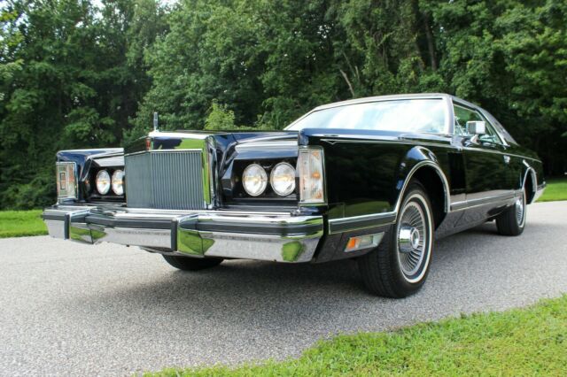 Lincoln Continental 1977 image number 10