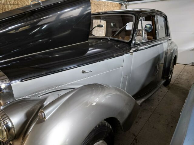 Bentley R Type 1953 image number 15