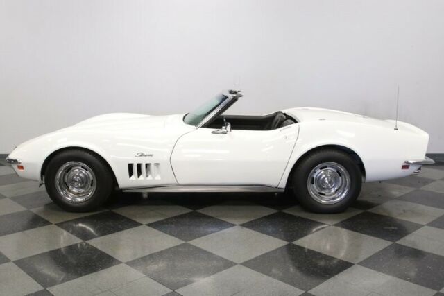 Chevrolet Corvette 1969 image number 31