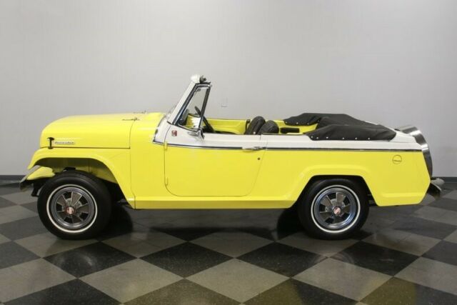 Jeep Jeepster 1967 image number 3