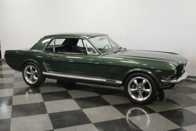 Ford Mustang 1966 image number 16