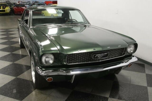 Ford Mustang 1966 image number 18