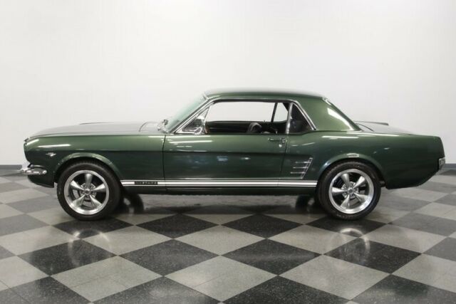 Ford Mustang 1966 image number 27