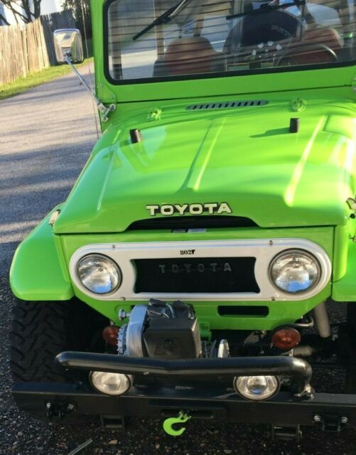 Toyota Land Cruiser 1973 image number 38