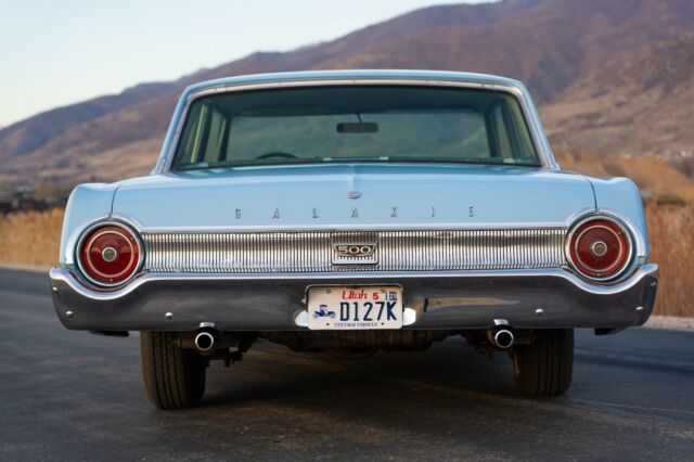 Ford Galaxie 1962 image number 4