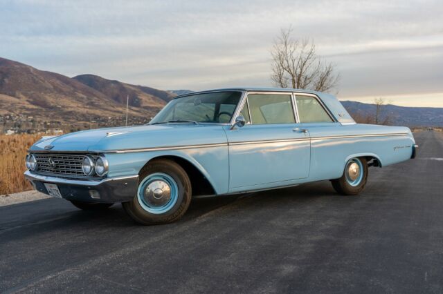 Ford Galaxie 1962 image number 6