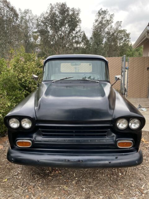 Chevrolet Apache 1958 image number 0