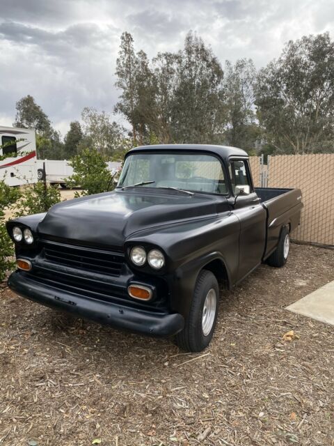 Chevrolet Apache 1958 image number 1