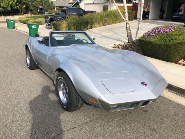 Chevrolet Corvette 1973 image number 2