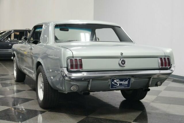 Ford Mustang 1965 image number 10