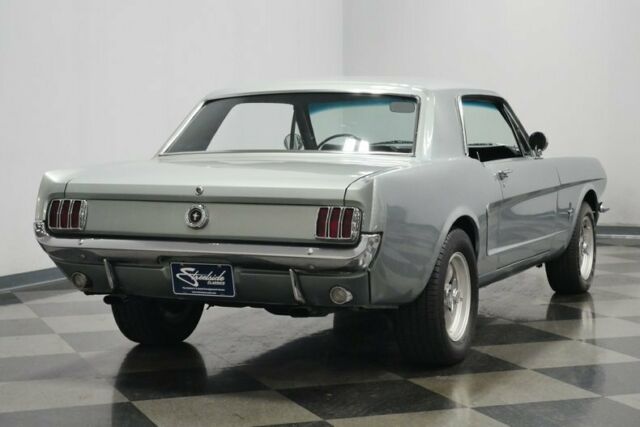 Ford Mustang 1965 image number 12