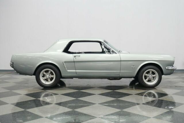 Ford Mustang 1965 image number 15