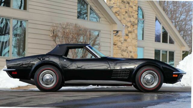 Chevrolet Corvette 1971 image number 11