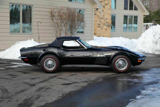 Chevrolet Corvette 1971 image number 22