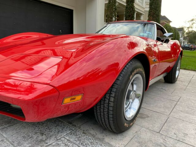 Chevrolet Corvette 1975 image number 11