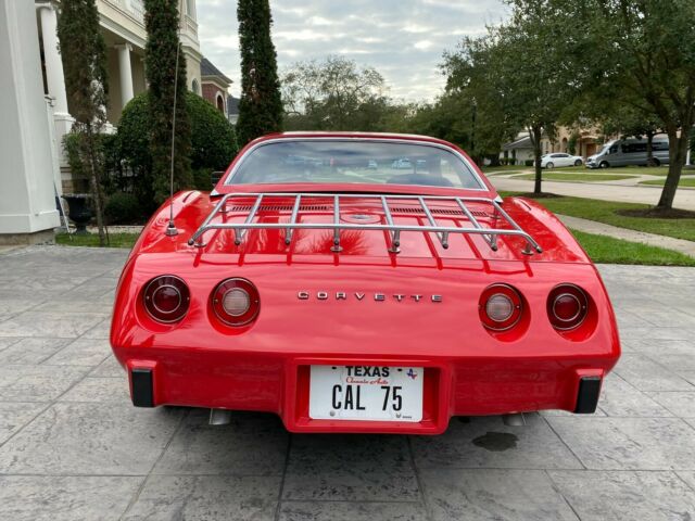 Chevrolet Corvette 1975 image number 30