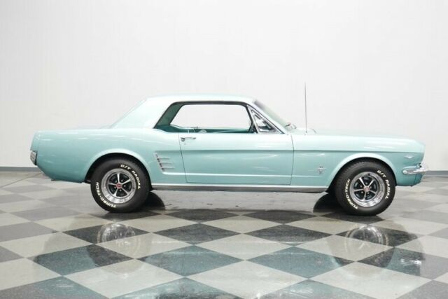 Ford Mustang 1966 image number 39