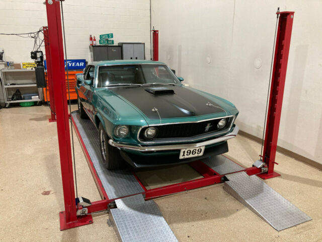 Ford Mustang 1969 image number 28