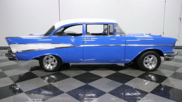 Chevrolet Bel Air/150/210 1957 image number 15