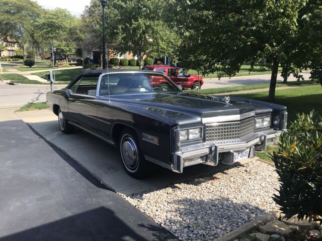 Cadillac Eldorado Convertible 1975 image number 12