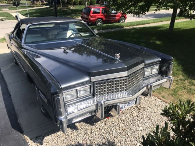 Cadillac Eldorado Convertible 1975 image number 15