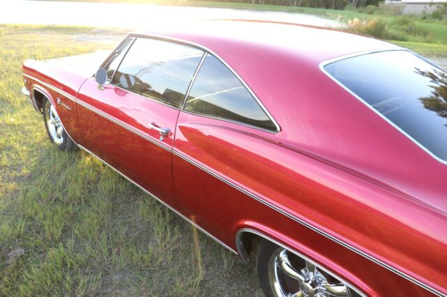 Chevrolet Impala 1966 image number 33