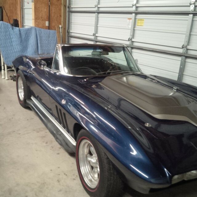 Chevrolet Corvette 1964 image number 20