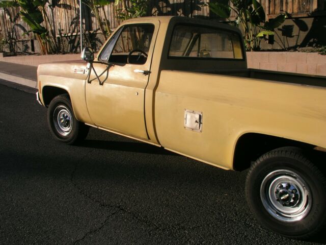 GMC Custom 2500 1973 image number 2