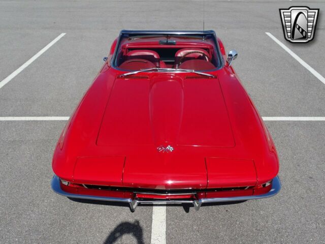 Chevrolet Corvette 1965 image number 14