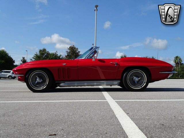 Chevrolet Corvette 1965 image number 46