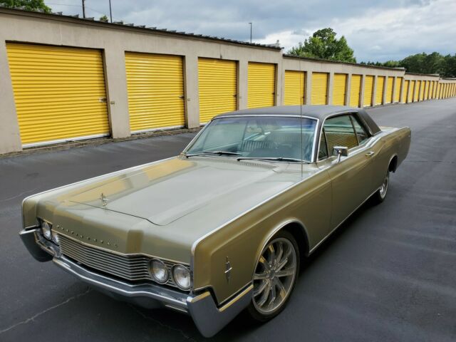 Lincoln Continental 1966 image number 0