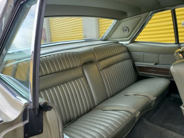 Lincoln Continental 1966 image number 27